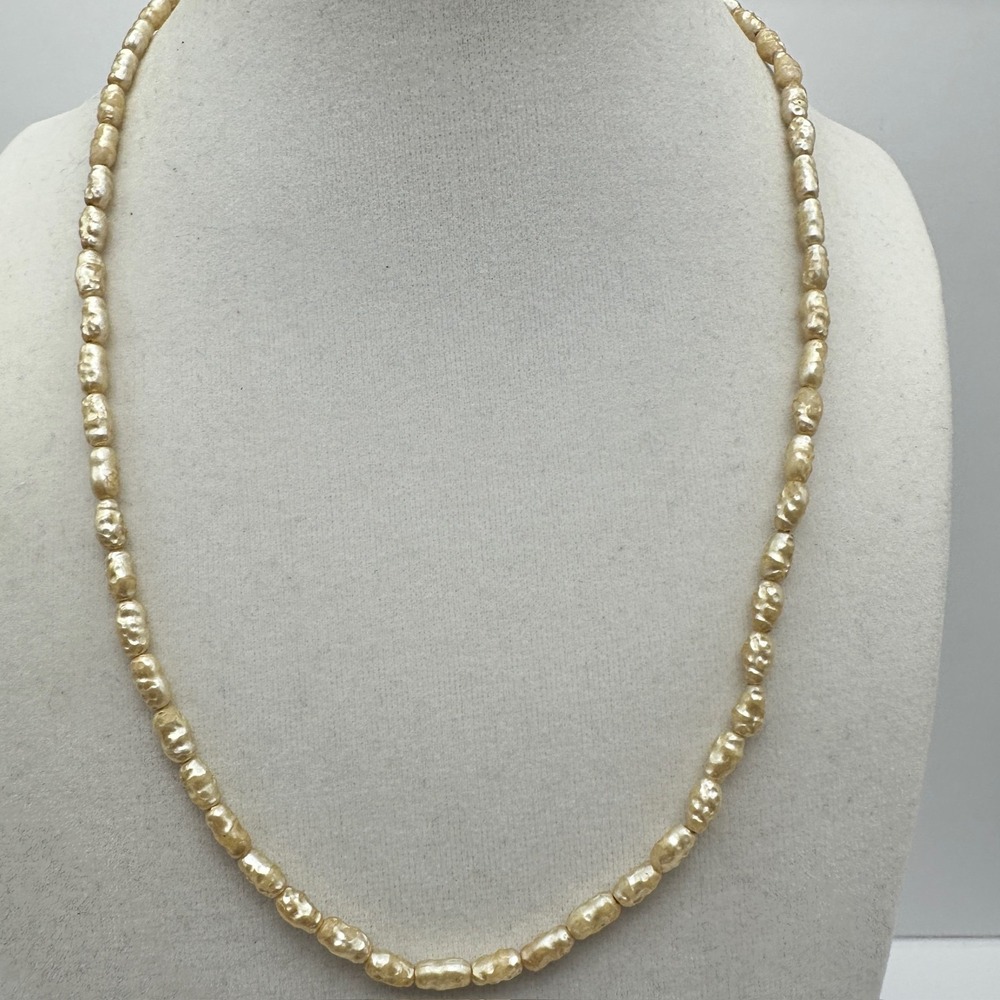 Vintage 90s Cream Baroque Plastic Bead Necklace Iridescent Faux Pearl Strand Y2K